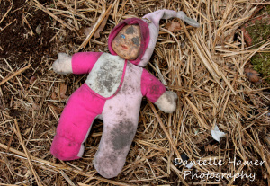 abandoned_doll